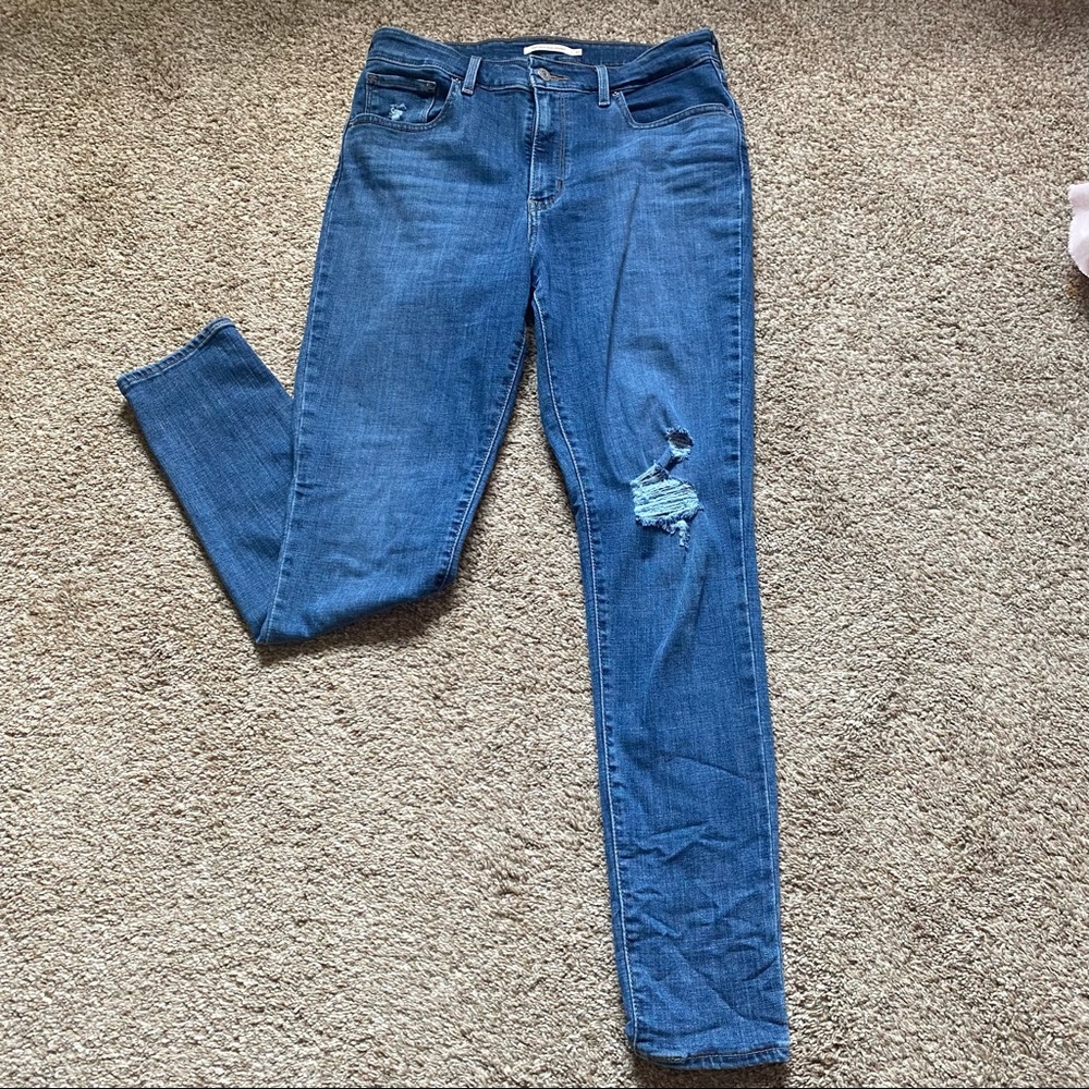Levi jeans